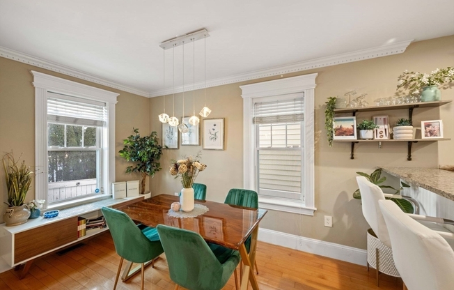8 MOHAWK ST