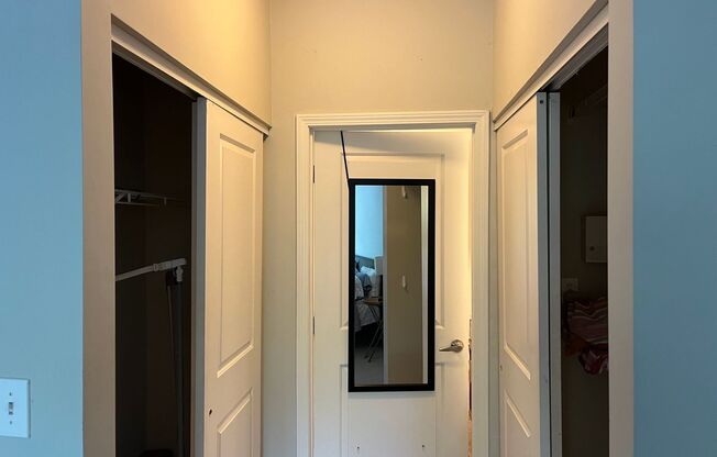 2 beds, 2 baths, $1,950, Unit UNIT 4203
