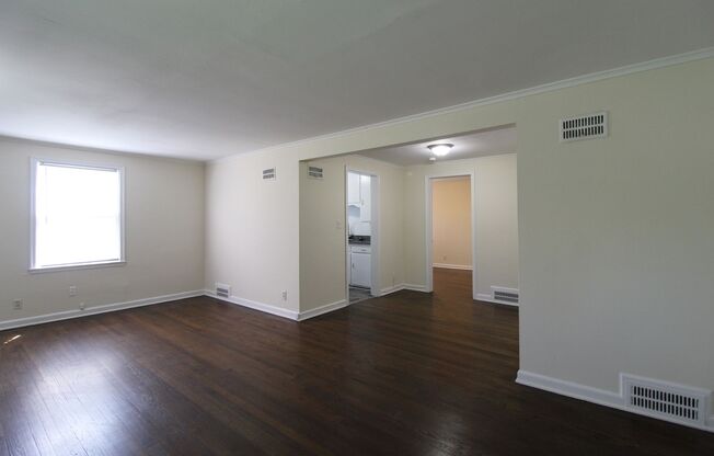 One Bedroom Duplex in North Kansas City