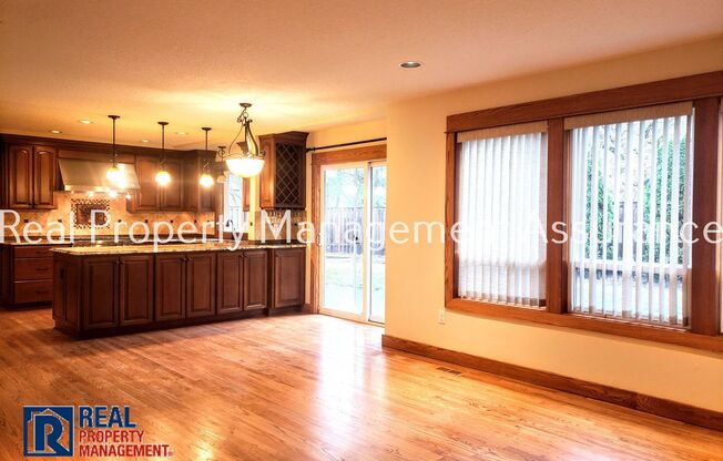 15590 TANAGER DR