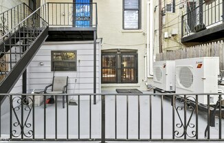 1 bed, 1 bath, $3,400, Unit 1