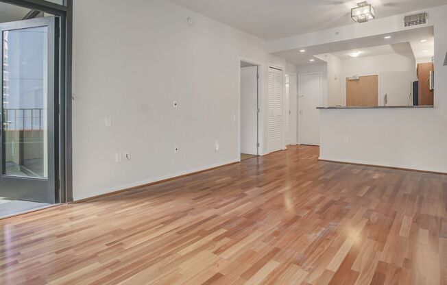 1 bed, 1 bath, $2,395, Unit #428