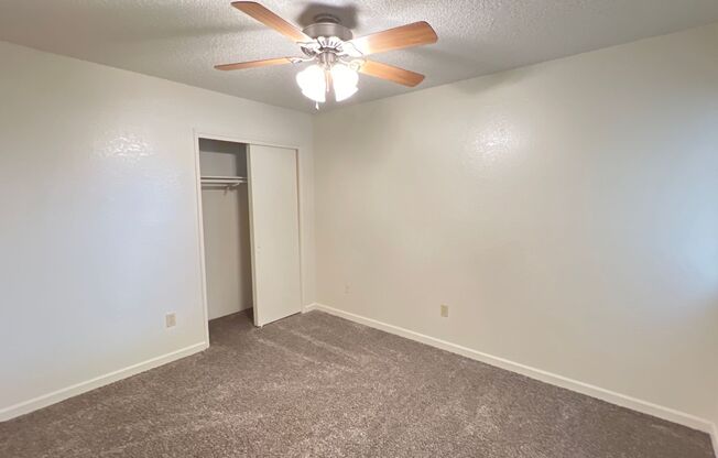 2 beds, 1 bath, 800 sqft, $1,295, Unit Unit B