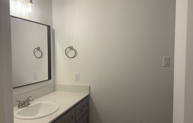 1 bed, 1 bath, 793 sqft, $1,150, Unit 268