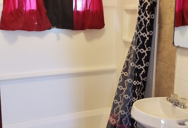 Studio, 1 bath, 362 sqft, $675, Unit #5