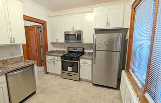 3 beds, 1 bath, 1,600 sqft, $1,595, Unit Apt 1E