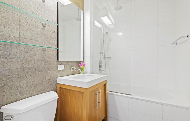 Studio, 1 bath, $3,925, Unit 3203