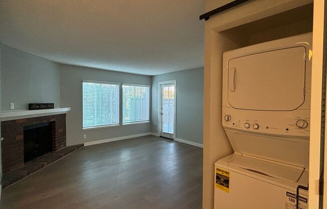 2 beds, 2 baths, 1,006 sqft, $3,105, Unit BA11