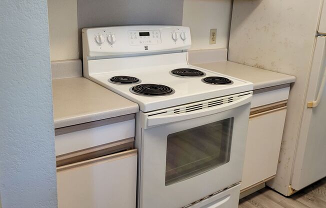 Northpointe Townhouse - 2 bedrooms, 2 baths, 2 parkings