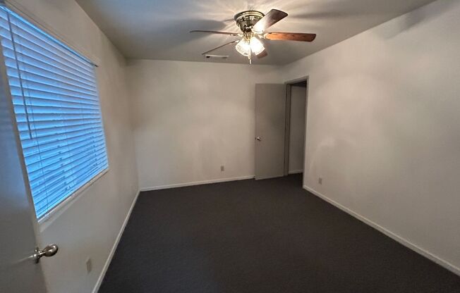 3 beds, 2 baths, $1,450, Unit A