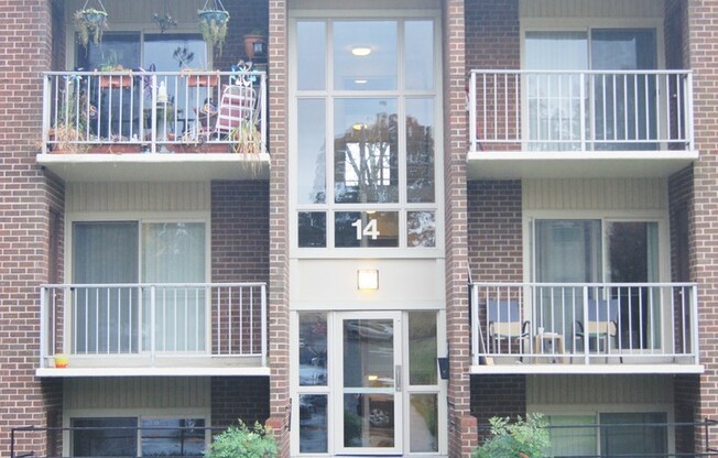 Charming 2 Bedroom Condo in Gwynn Oak!