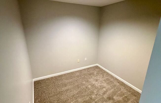 Bright and Spacious 1-Bedroom on the Magnolia/Interbay Border