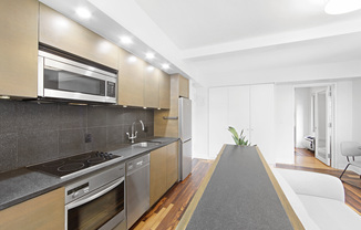 1 bed, 2 baths, $4,000, Unit 1205/1206