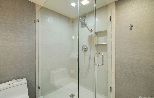 2Bd/1.75Ba Seattle Condo