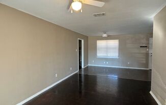 3 beds, 1.5 baths, $950