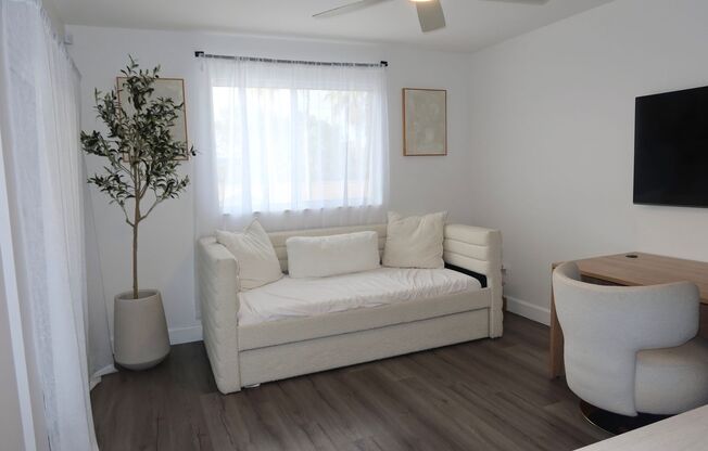 2 beds, 2 baths, 1,124 sqft, $2,600, Unit Bedroom 1