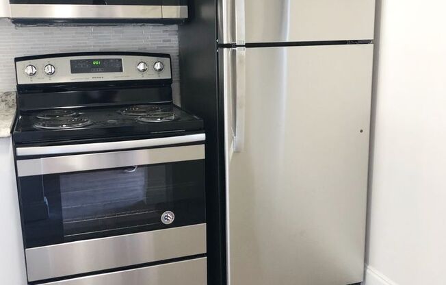 1 bed, 1 bath, 700 sqft, $1,650