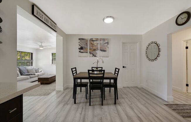 Furnished House in Hollywood Florida - June 2025