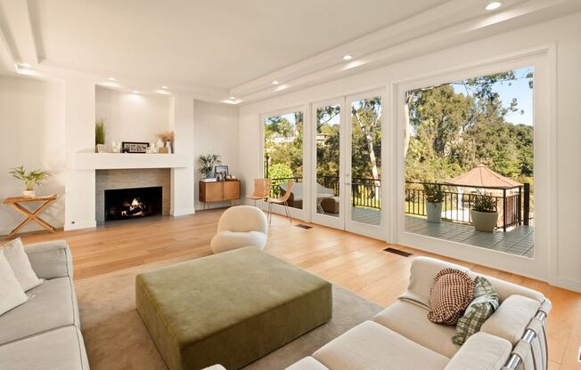 282 BENTLEY CIR