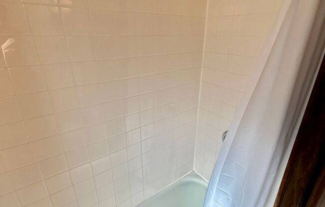 1 bed, 1 bath, 450 sqft, $1,795, Unit 520-E2