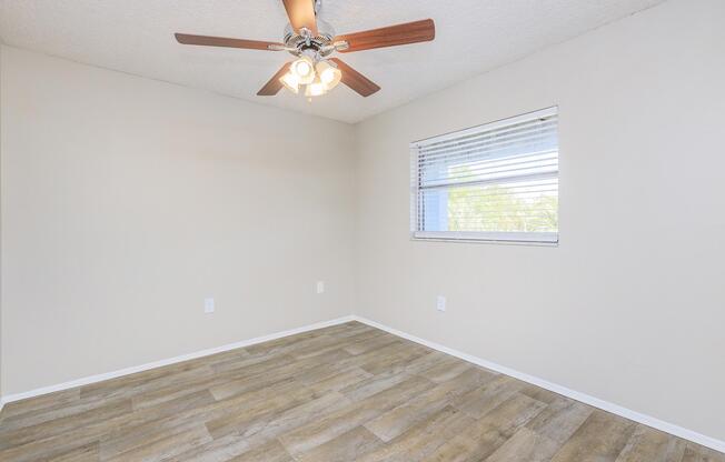 2 beds, 1 bath, 970 sqft, $1,475