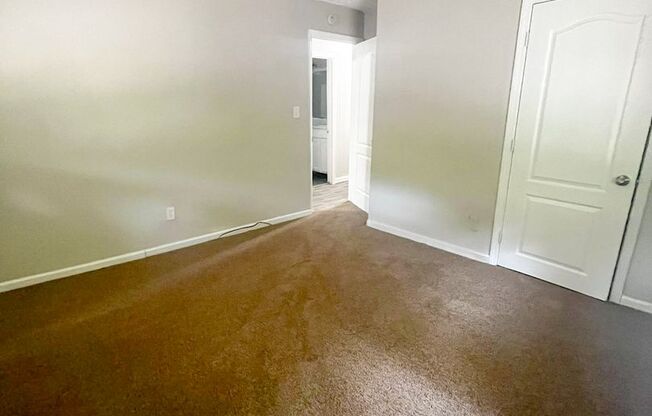 3 beds, 1 bath, $1,500