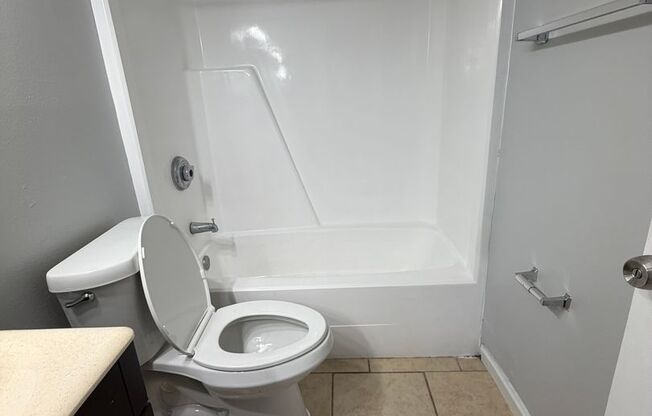 2 beds, 2 baths, 1,000 sqft, $1,495, Unit 10-226