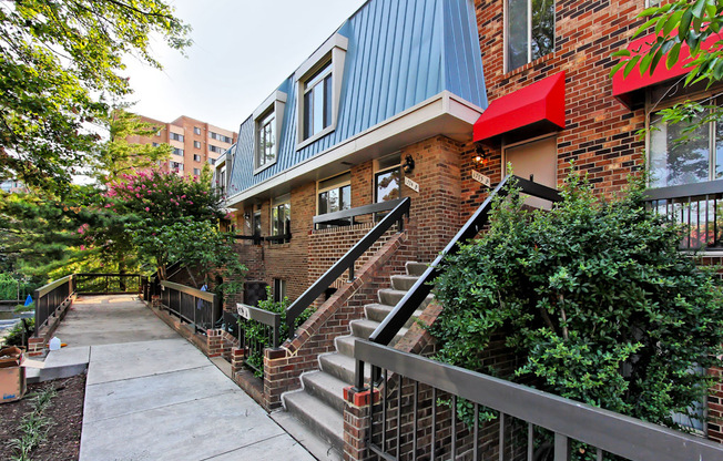 3 beds, 2.5 baths, 1,400 sqft, $3,750, Unit 1