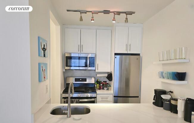 1 bed, 1 bath, 550 sqft, $5,795, Unit 3E
