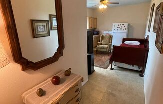 1 bed, 1 bath, $850