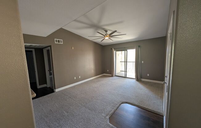 1 bed, 1 bath, $1,350, Unit bldg 22