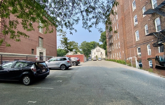 1 bed, 1 bath, 673 sqft, $3,350, Unit 39