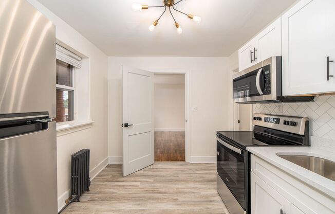 Studio, 1 bath, 450 sqft, $1,080, Unit 9610 Sherwood Place - Unit 7