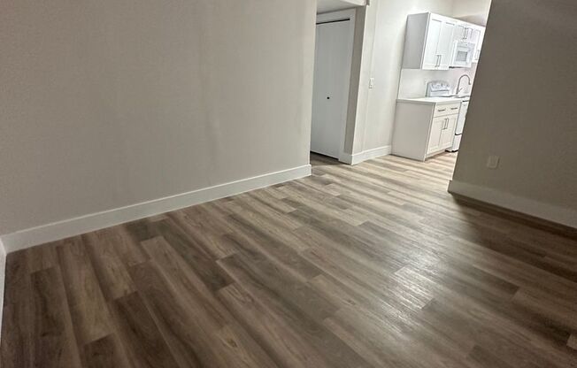 F7 - 7351 Gary Ave