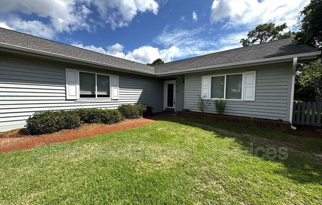 211 BIRDIE LN