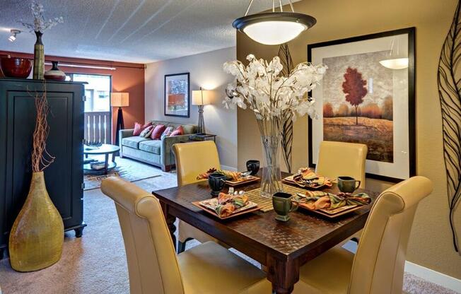 Pembrooke Model Apartment Dining Room