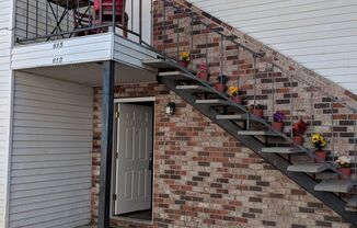 613/615 NW 9th Avenue