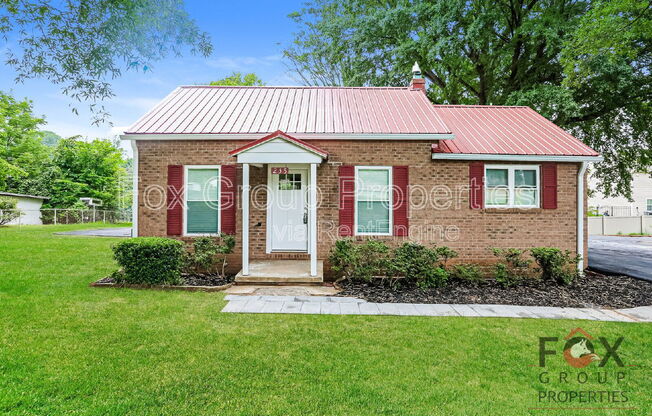 235 LINWOOD RD