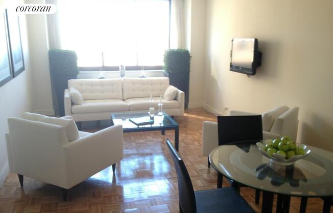 1 bed, 1.5 baths, $5,762, Unit 16A