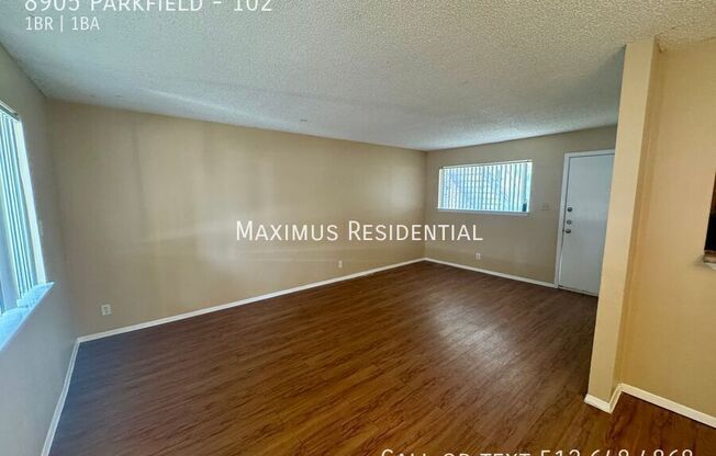 8905 PARKFIELD