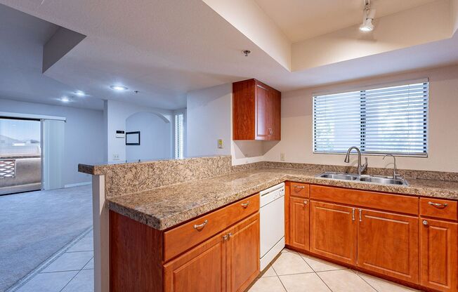 1 bed, 1 bath, $1,600, Unit #337