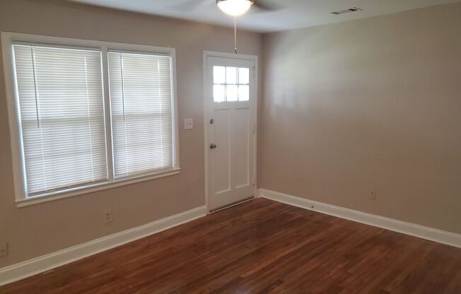 2 beds, 1 bath, 850 sqft, $1,499, Unit 369