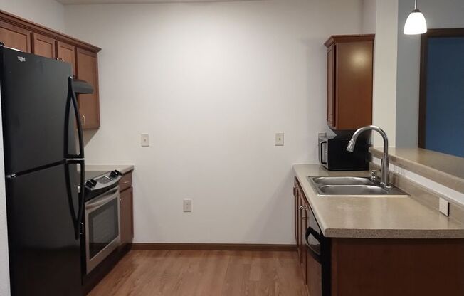 2 beds, 2 baths, 1,058 sqft, $1,475