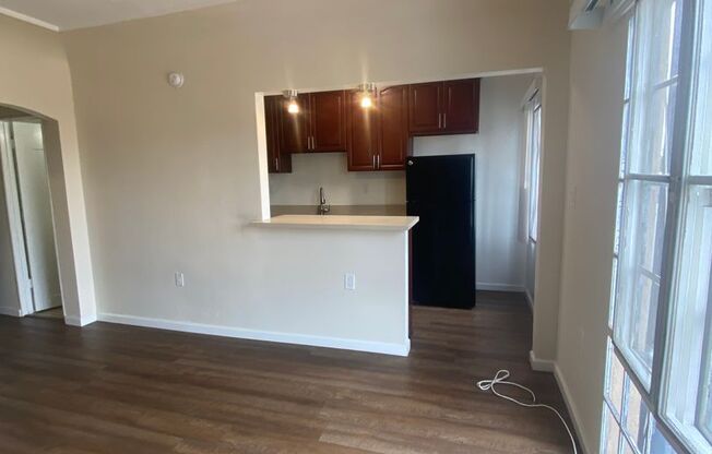 Studio, 1 bath, 341 sqft, $1,495, Unit 302