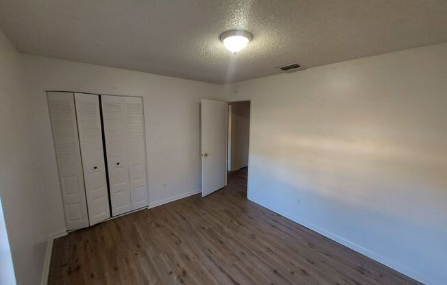 3 beds, 2 baths, $1,595