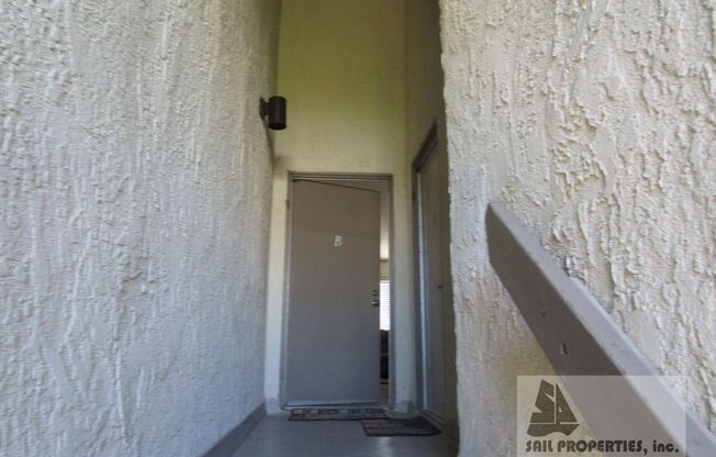 1 bed, 1 bath, 700 sqft, $2,250