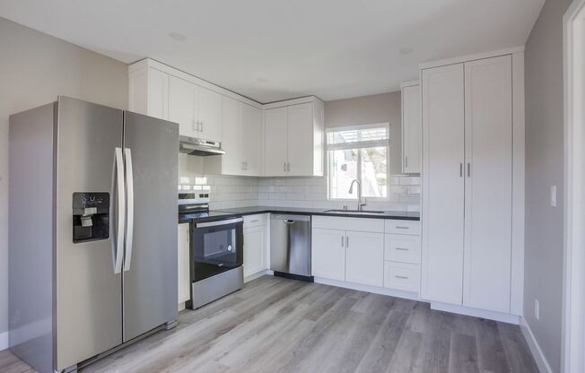 1 bed, 1 bath, 350 sqft, $2,095, Unit 29