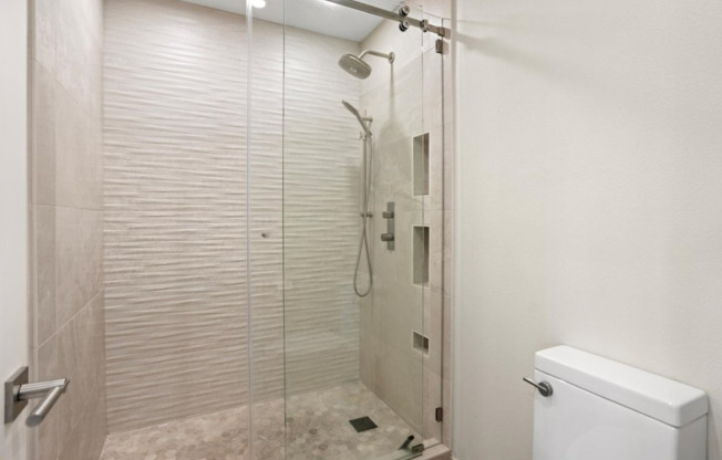 3 beds, 2 baths, $5,750, Unit # 1742