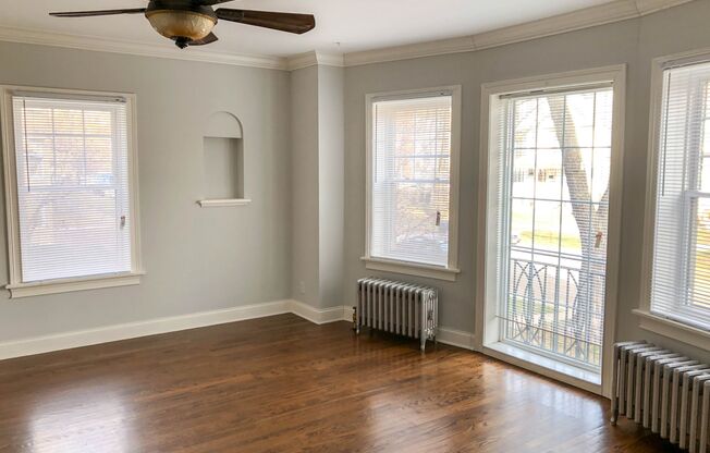 4836-38 N. Paulina