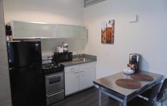 1 bed, 1 bath, 525 sqft, $1,850, Unit #322